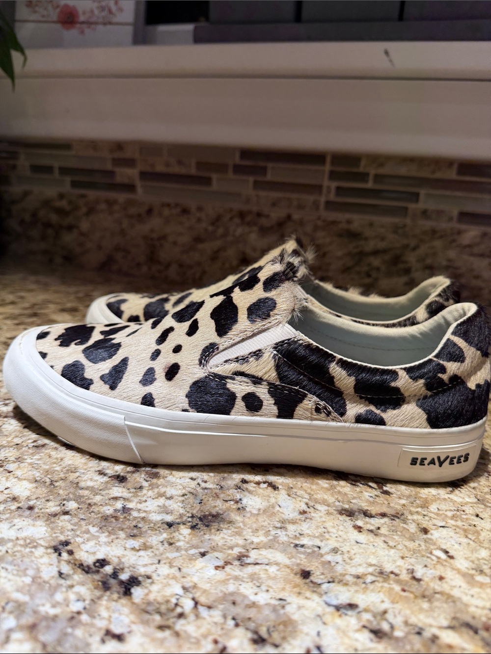 NWOT - SeaVees Cow Print Slip-On Sneakers - Black & Cream - Size 8.5 - Picture 2 of 7